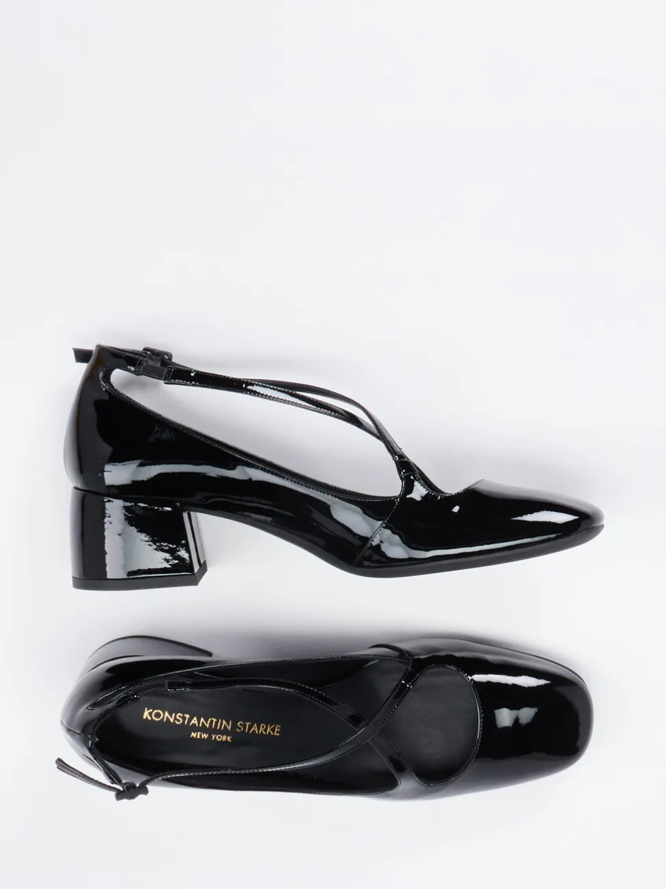 Konstantin Starke – Spangenpumps aus Lackleder schwarz