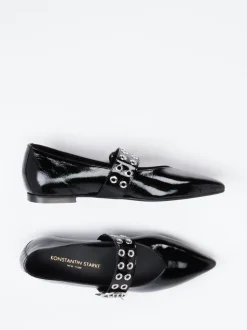 Konstantin Starke – Spangenpumps aus Lackleder Schwarz