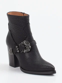 Konstantin Starke – Stiefelette aus geprägtem Leder schwarz