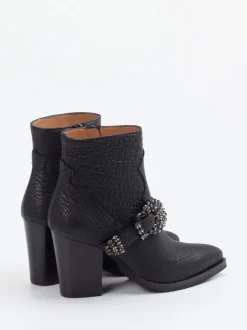 Konstantin Starke – Stiefelette aus geprägtem Leder schwarz