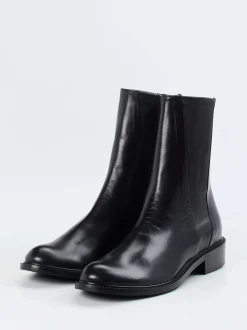 Konstantin Starke – Stiefelette aus Glattleder Schwarz