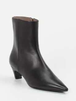 Konstantin Starke – Stiefelette aus Lammleder schwarz
