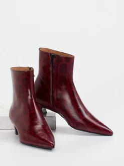 Konstantin Starke – Stiefelette aus Reptilleder Bordeaux