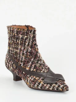 Konstantin Starke – Stiefelette aus Bouclé und Leder dunkelbraun