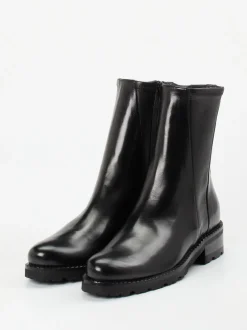 Konstantin Starke – Stiefelette aus Lammleder schwarz