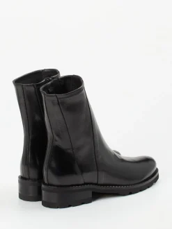 Konstantin Starke – Stiefelette aus Lammleder schwarz