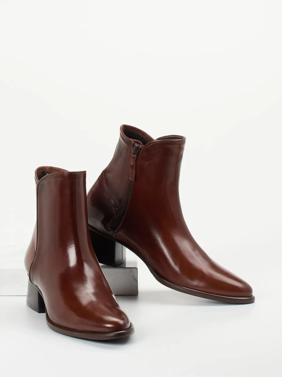 Konstantin Starke – Stiefeletten aus Lammleder schokobraun