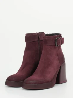 Konstantin Starke – Stiefeletten aus Veloursleder Bordeaux