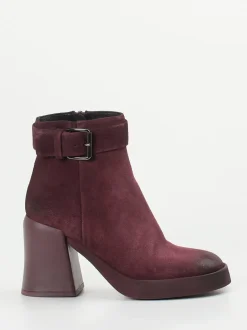 Konstantin Starke – Stiefeletten aus Veloursleder Bordeaux