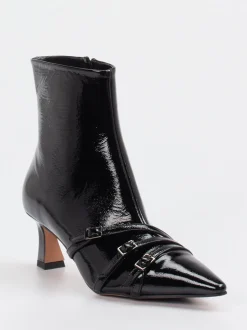 Konstantin Starke – Stiefelette aus Lackleder Schwarz