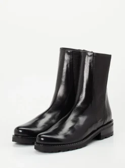 Konstantin Starke – Stiefelette aus Lammleder Schwarz