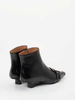 Konstantin Starke – Stiefelette aus Lackleder schwarz
