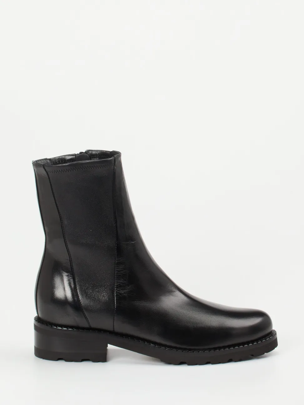 Konstantin Starke – Stiefelette aus Lammleder Schwarz