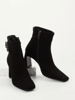 Konstantin Starke – Stiefelette aus Veloursleder Schwarz