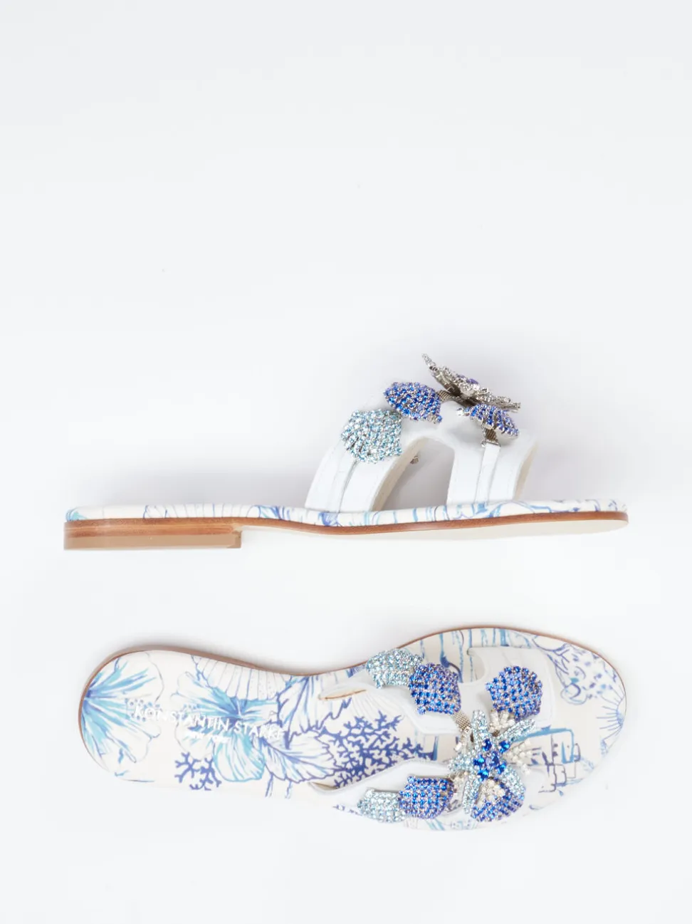 Konstantin Starke – Zehensandalen aus Lammleder Weiß-Blau