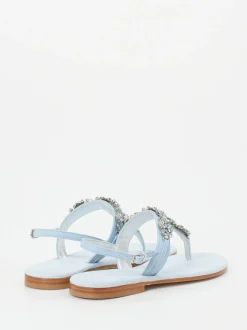 Konstantin Starke – Zehentrenner-Sandale aus Metallicleder hellblau