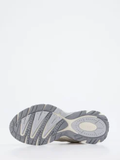 Lacoste – Sneaker aus Textil in Offwhite
