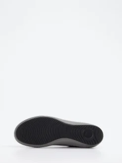 Legero – Sneaker aus Veloursleder in Grau