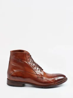 Lemargo – Schnürboots aus Kalbleder in Cognacbraun