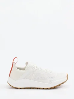 Lowa – Outdoor-Sneaker aus Textil in Offwhite