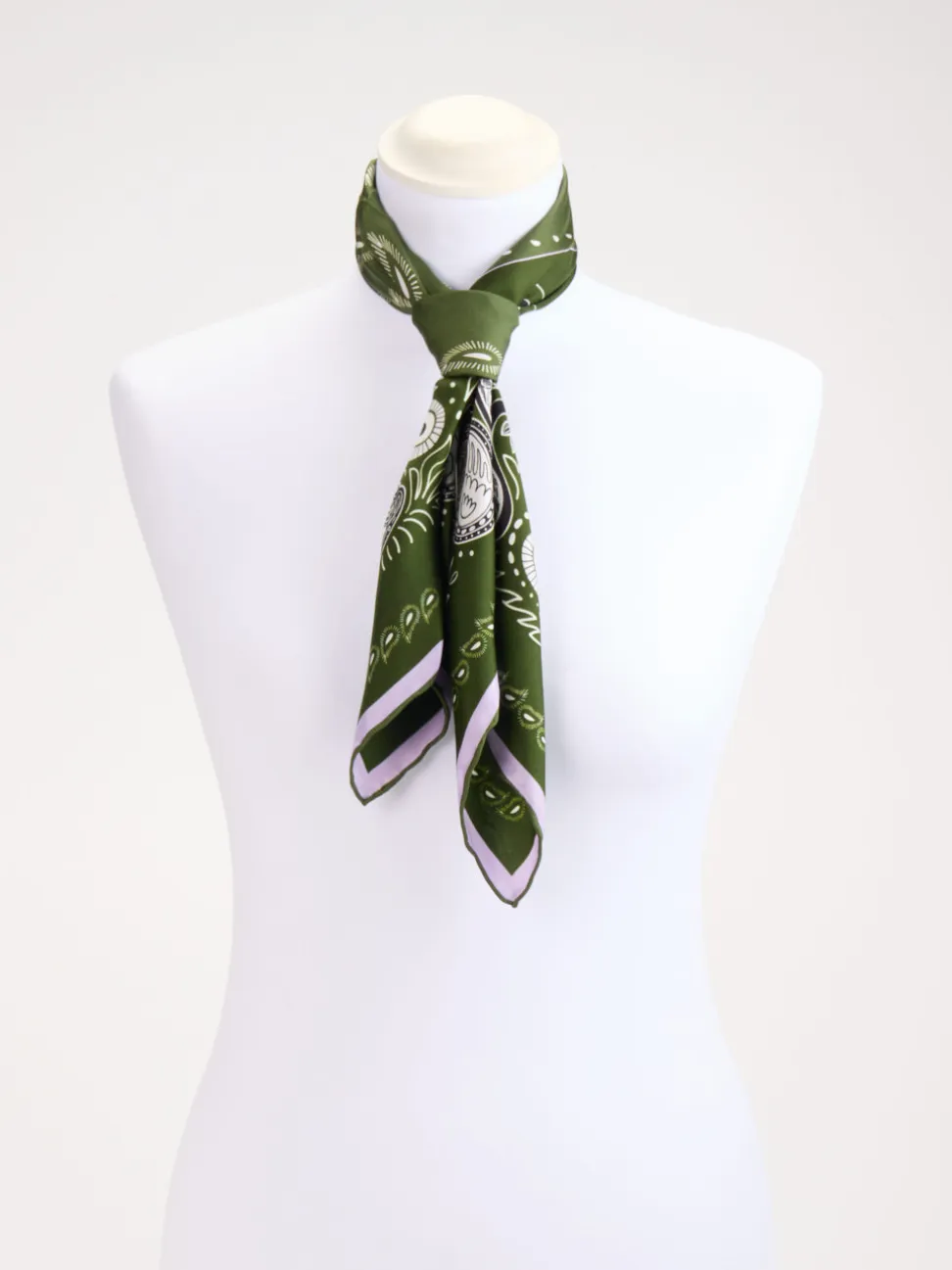 Lua Accessories – Bandana aus Seide in Olivgrün