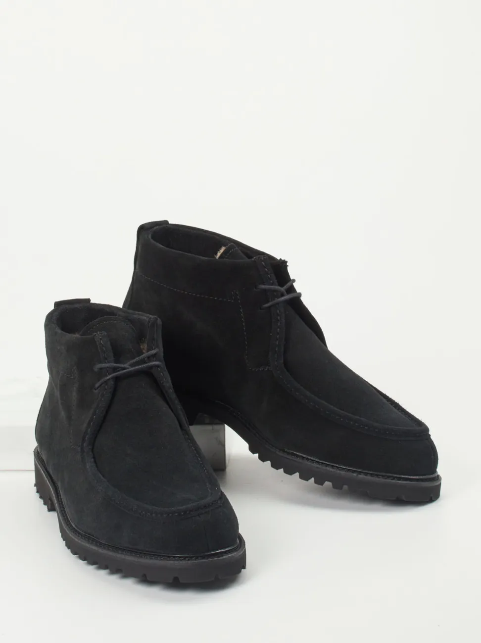 Ludwig Reiter – Desert Boots aus Veloursleder Schwarz