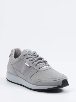 Lunge – Sneaker aus Textil in hellgrauem Velours