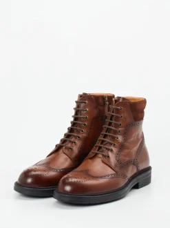 Magnanni – Brogue-Boots aus Kalbleder in Braun