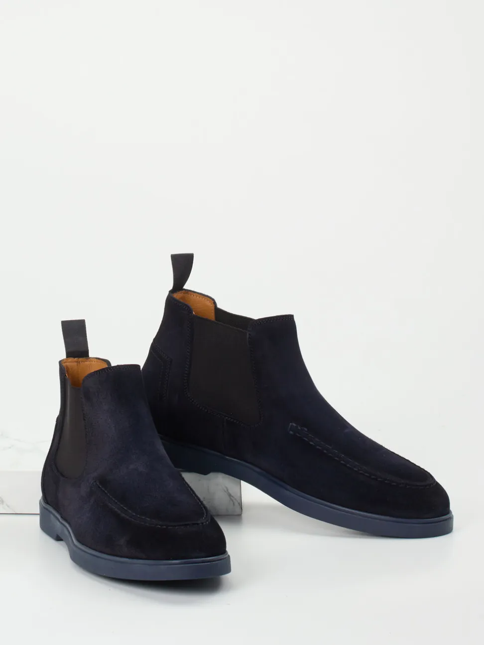 Magnanni – Chelsea Boots aus Veloursleder Dunkelblau