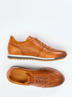 Magnanni – Sneaker aus geprägtem Leder cognacbraun