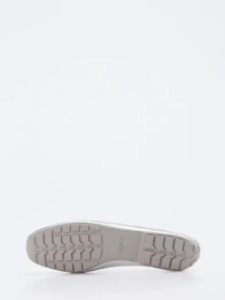 Mania – Loafer aus silbernem Metallicleder