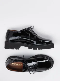 Mannori – Derby-Schuhe aus Lackleder Schwarz