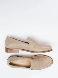 Mannori – Loafer aus Kalbleder in Beige