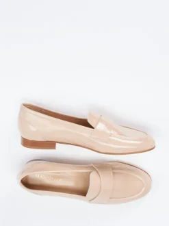 Mannori – Loafer aus Lackleder in Nude-Beige