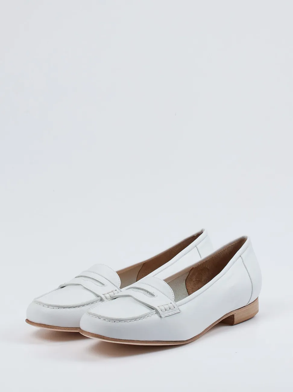 Mannori – Loafer aus Lammleder in Off-White