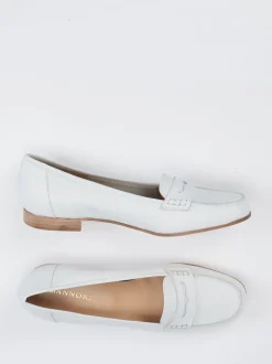 Mannori – Loafer aus Lammleder in Off-White