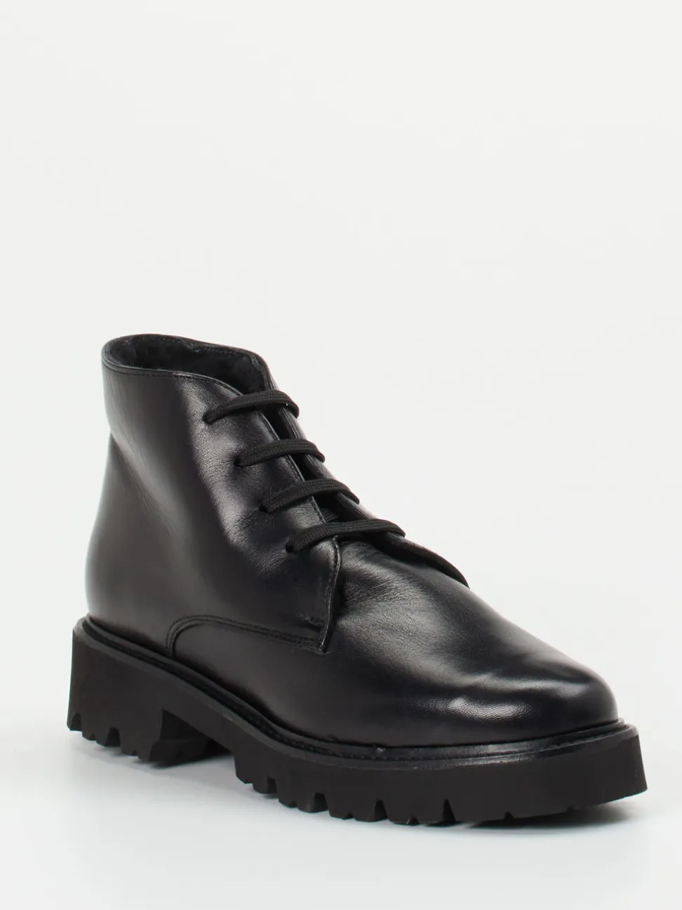 Mannori – Schnürboots aus Lammleder Schwarz