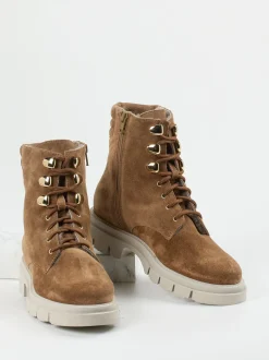 Mannori – Schnürboots aus Veloursleder karamellbraun