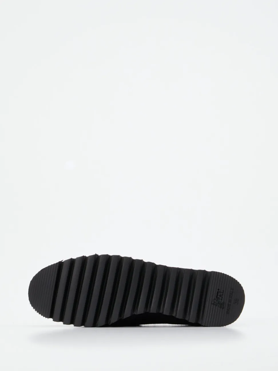 Mannori – Slipper aus Veloursleder Tiefviolett