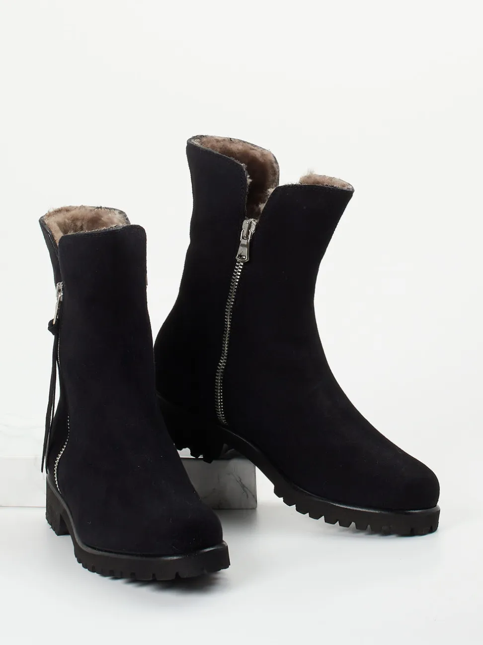 Mannori – Stiefeletten aus Veloursleder schwarz
