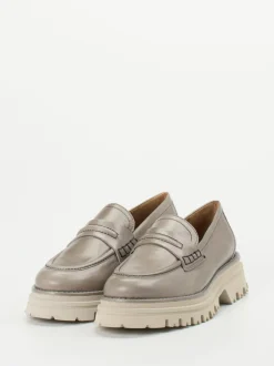 Maripé – Chunky Loafer aus Hochglanzleder Grau