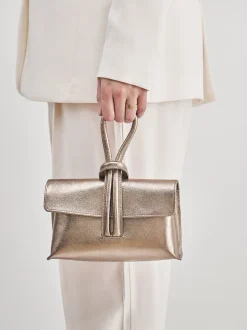 Marlon Firenze – Clutch aus Metallicleder in Bronzegold