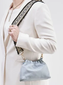 Marlon Firenze – Crossbody-Bag aus Kalbleder hellblau