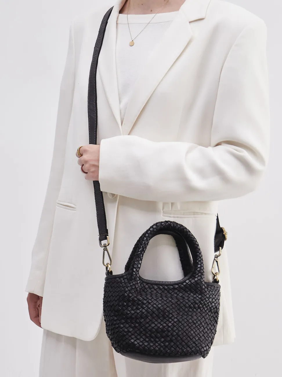 Marlon Firenze – Mini Bag aus Kalbleder in Schwarz
