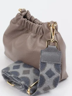Marlon Firenze – Minitasche aus Kalbleder in Taupe