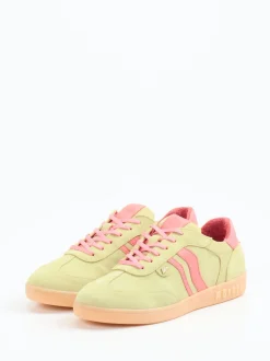Mayori – Sneaker aus Veloursleder in Pastellgrün
