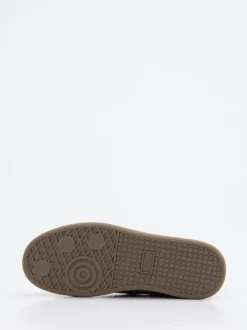 MRP – Low-Top Sneaker aus Veloursleder in Taupe