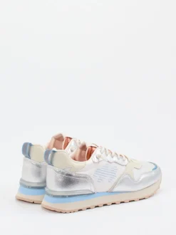 MRP – Sneaker aus Metallicleder in Cremeweiß