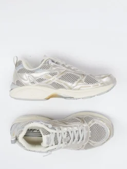 MRP – Sneaker aus Textil in Champagner-Metallic