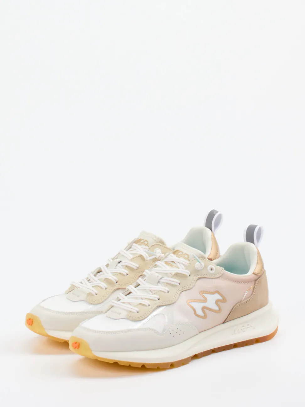 MRP – Sneaker aus Velour und Textil beige